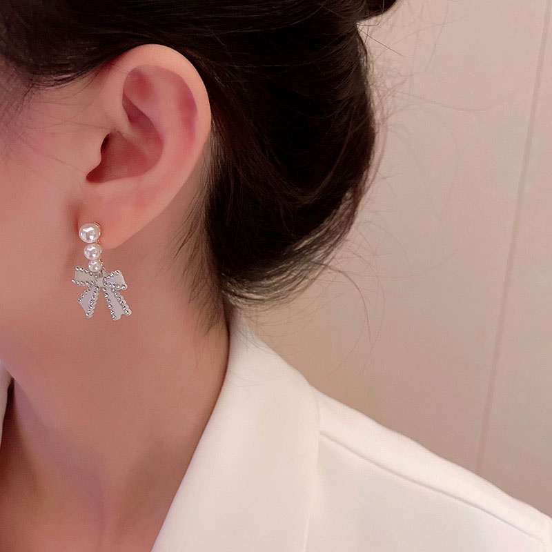 Anting Tusuk Sterling Silver 925 Model Pita Dengan Mutiara Putih Untuk Wanita