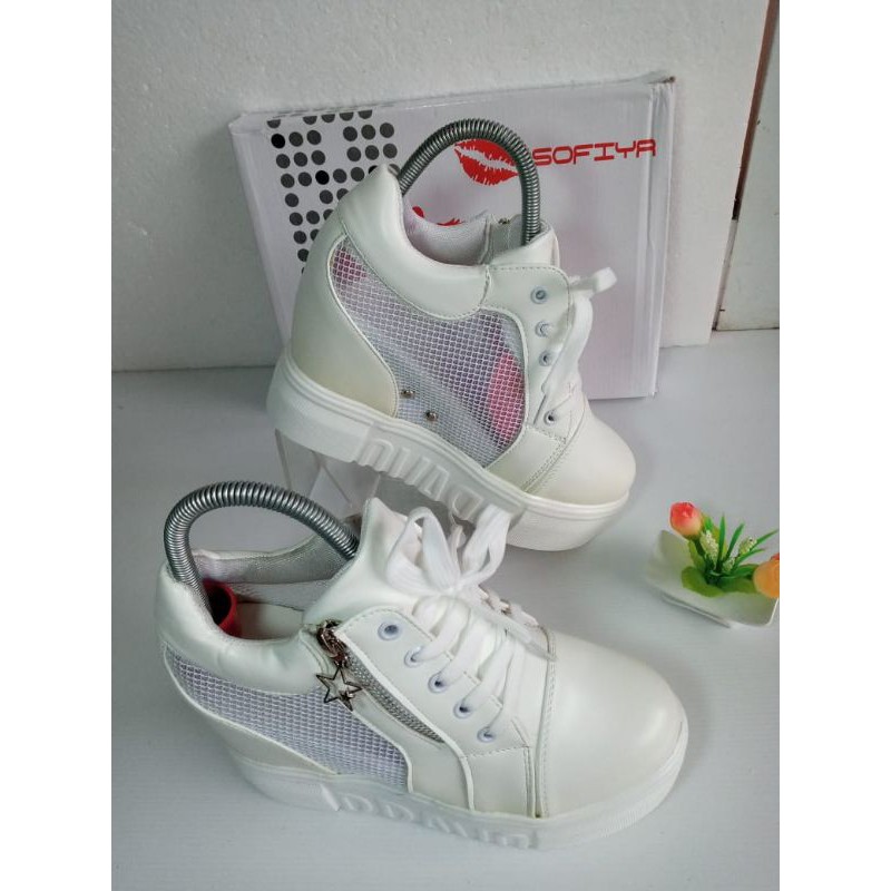 sepatu wanita/sepatu cats/sepatu cats tinggi