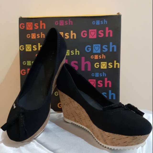 Sepatu wedges gosh new