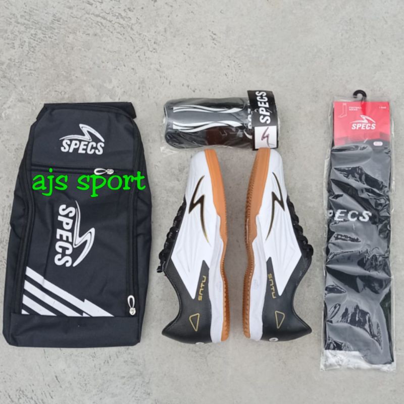 Paket komplit sepatu futsal SPECS model terbaru
