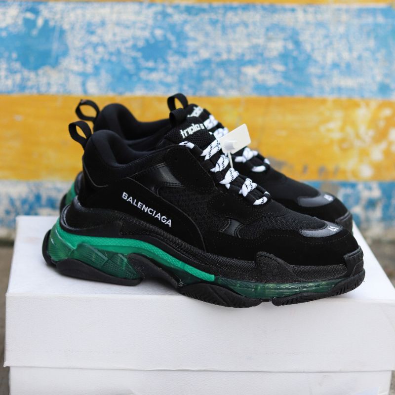 Balenciaga triple s black volt / Sepatu Balenciaga / Sepatu pria / Sepatu wanita