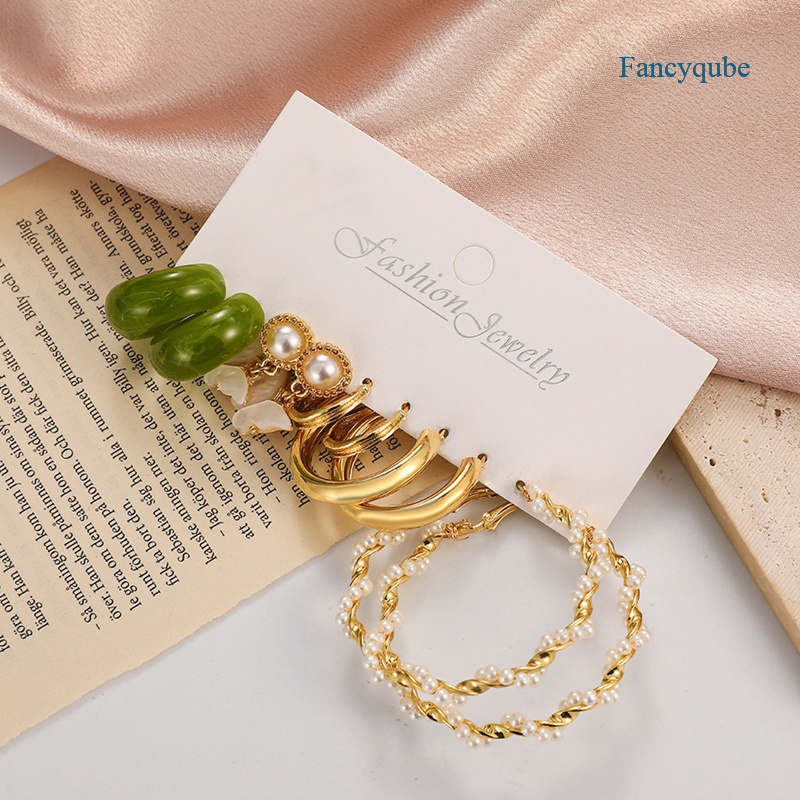 Fancyqube Set Anting Hoop Desain Kupu-Kupu Geometris Warna Emas Aksen Mutiara Gaya Bohemian Untuk Wanita