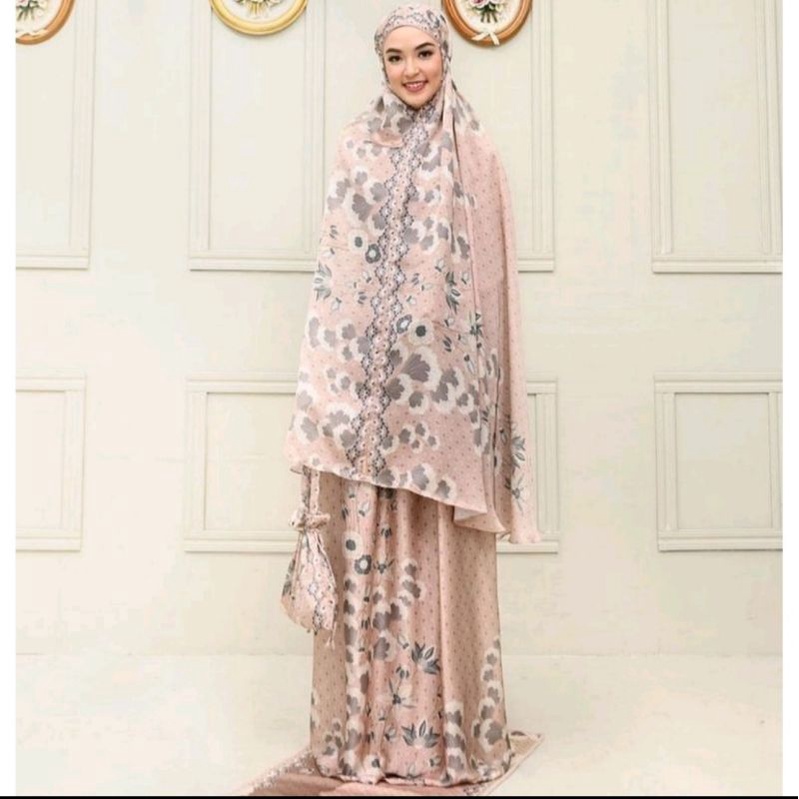 La Galigo Prayer Set by Wearing Klamby