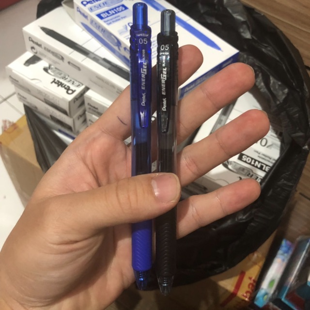 

Bolpen pentel energel x 05 atau 07 atau 1.0