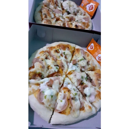 

pizza Instan extra mozarella cheese size 20cm