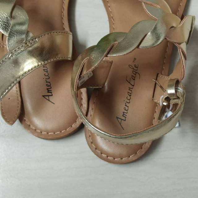 american eagle jelly sandals