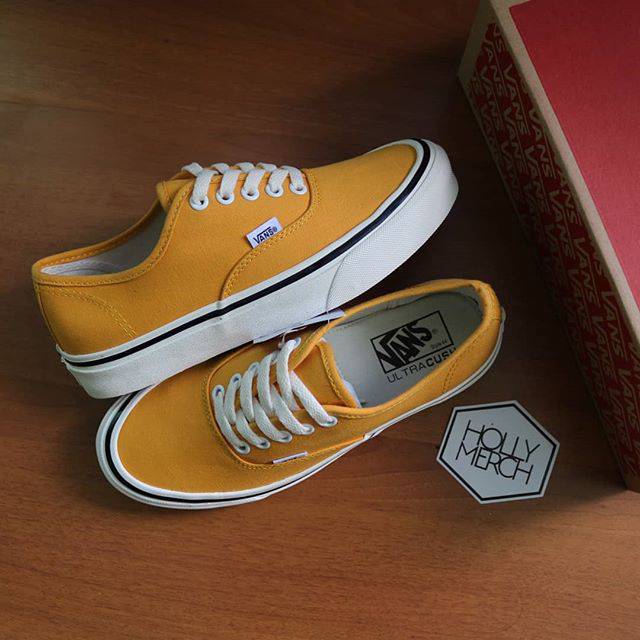 VANS AUTHENTIC YELLOW