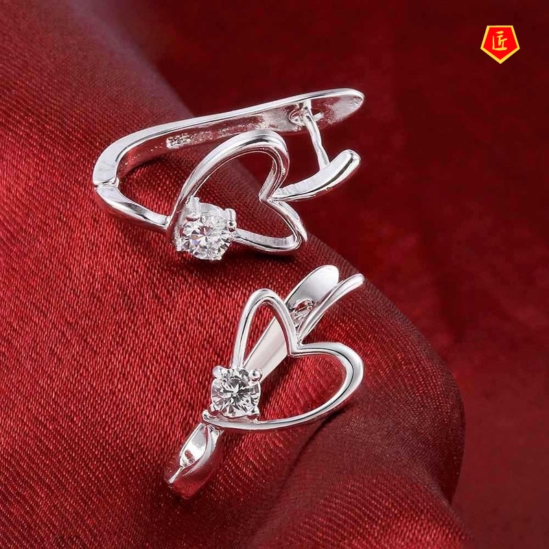 [Ready Stock]Fashion Hollowed-out Heart-Shaped Earrings