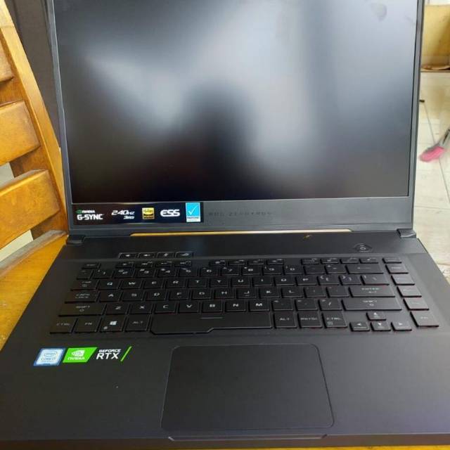 Laptop ASUS ROG ZEPHYRUS GX502GW