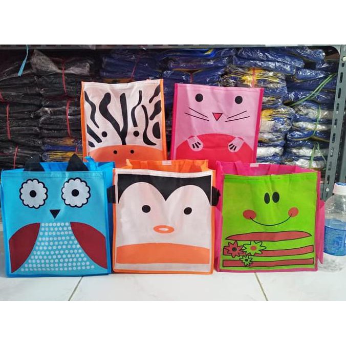 

Tas Animal Spunbond Souvenir Ulang Tahun Anak Murah Unik Goodie Bag