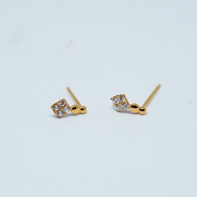 anting emas stud 1/2 gram model simpel 6 karat