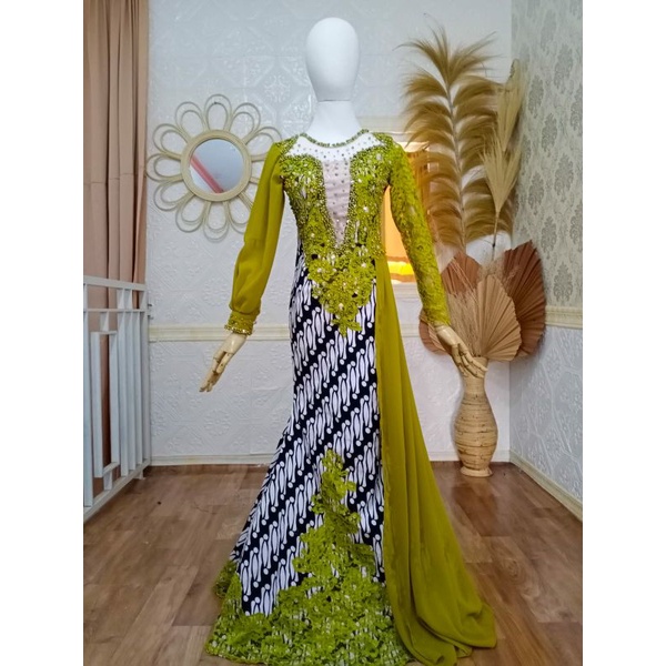 RND gaun mermaid kombinasi batik