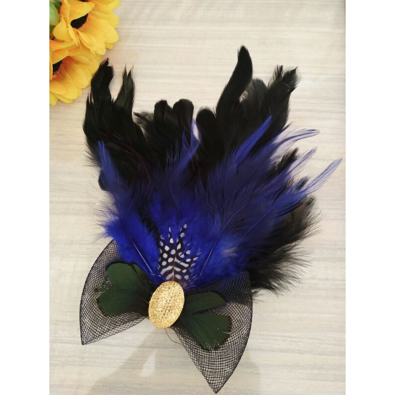 hiasan kepala bulu bulu