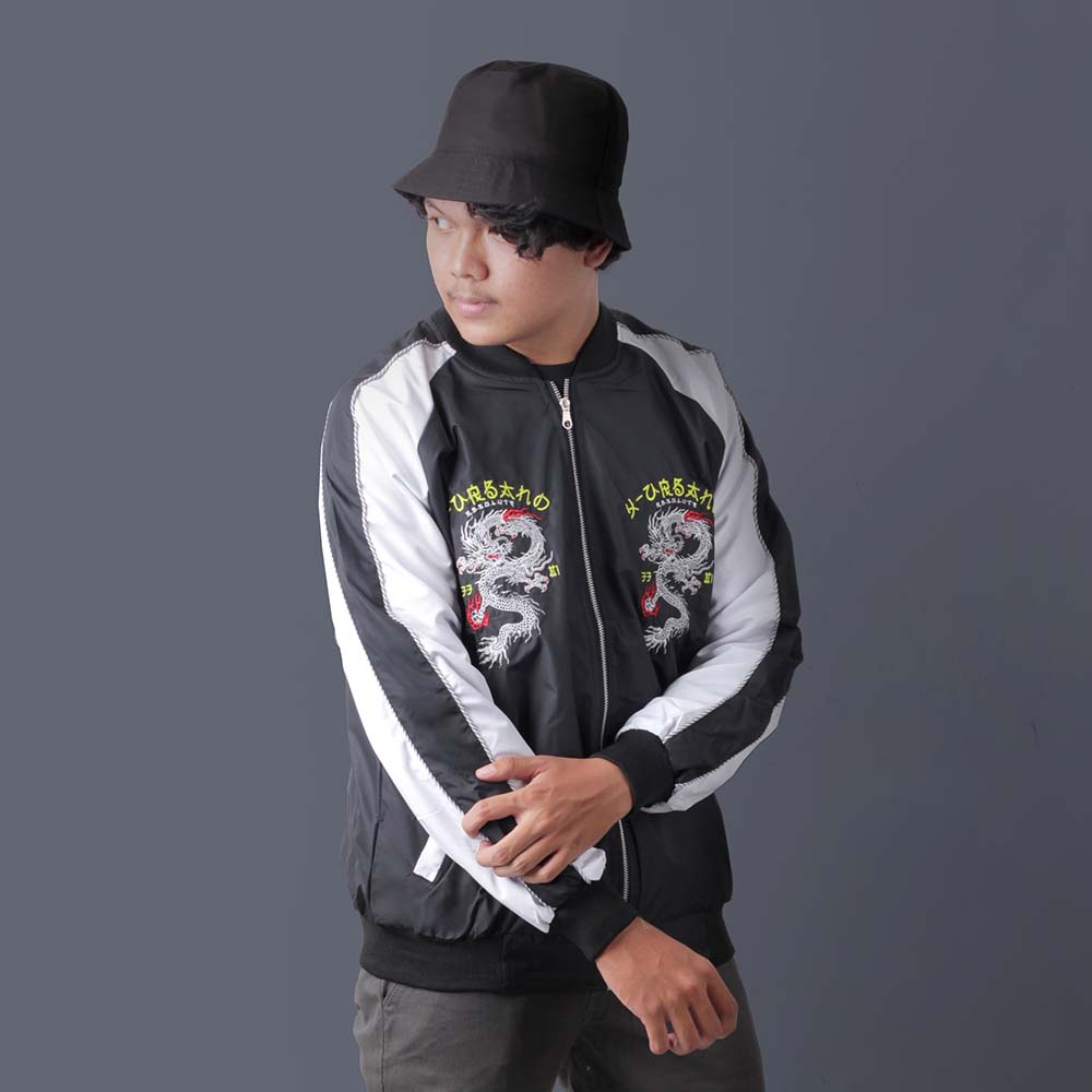 JAKET VERSITY SUKAJAN JACKET BOMBER PRIA KASUAL HITAM ORIGINAL 365
