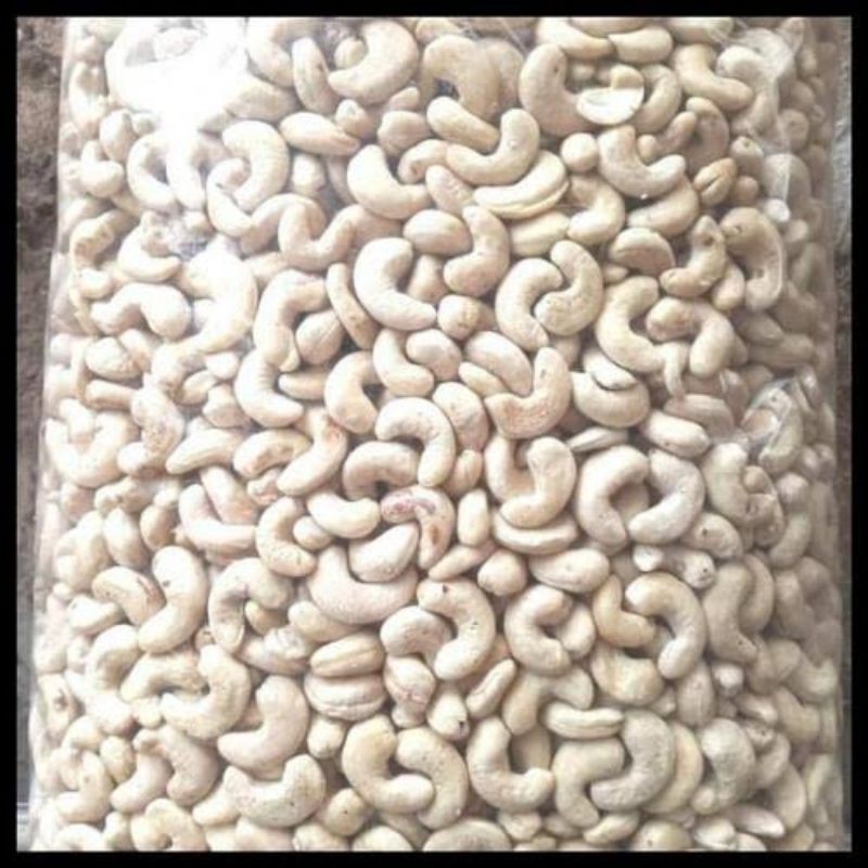 

Kacang mede utuh putih 1 kg