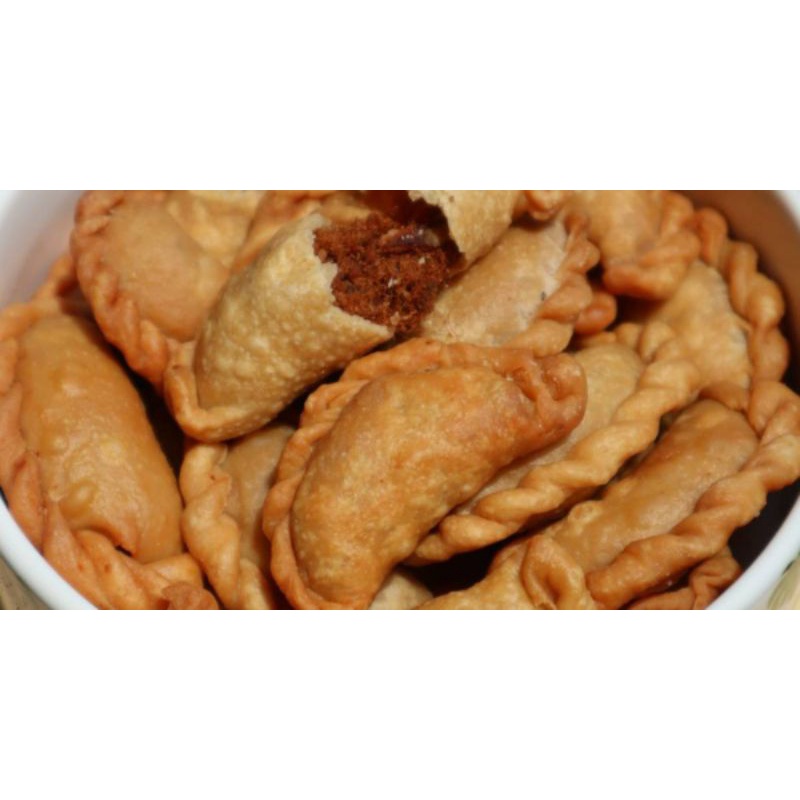 

Pastel Abon Ayam Kering Home made fresh Kiloan
