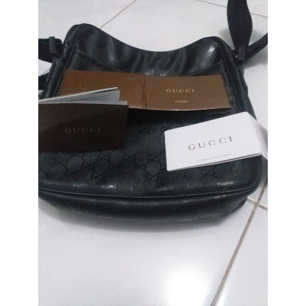 tas selempang pria GUCCI LA STORIA
