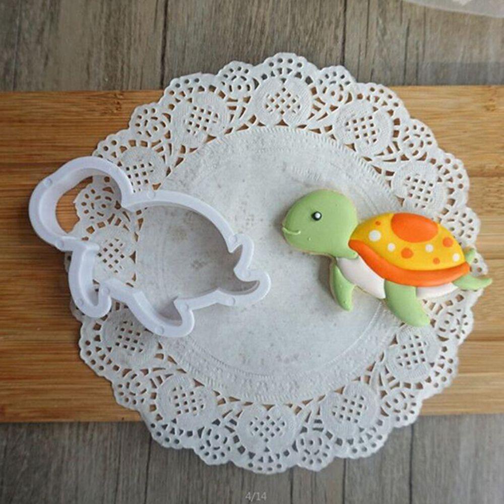 [Elegan] Cookie Cutter DIY Plastik Ikan Paus Dolphin Gurita Kepiting Turtle Pastry Baking Fondant Tools