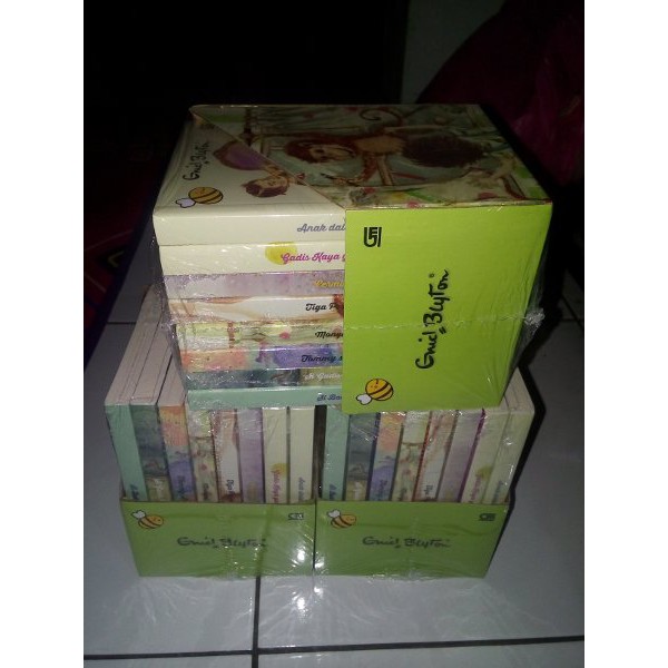 Boxset Seri Kumbang Enid Blyton