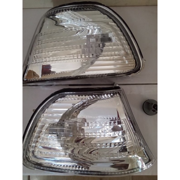 Signal lamp  lampu sen ampu sein sein corner  kijang lgx lsx sgx ssx  2002 2003 2004