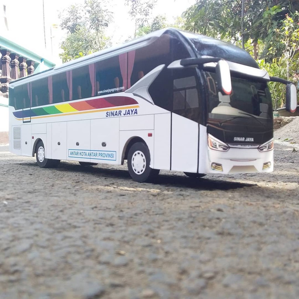 Miniatur Bus SInar Jaya SR2