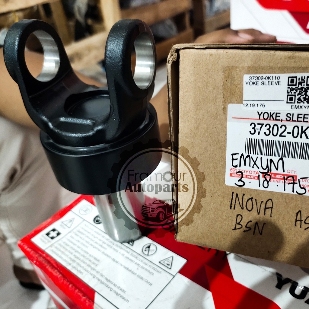 Yoke Sleeve Propeller Shaft Innova Bensin