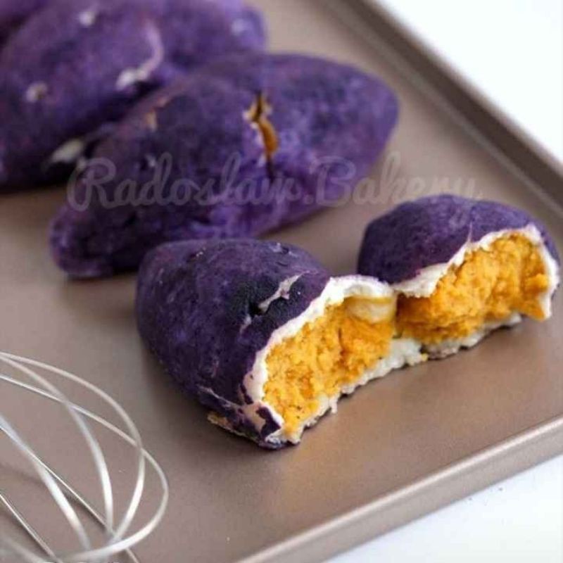 Korean Sweet Potato Bread