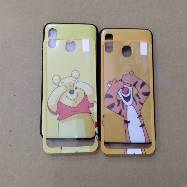 Case pooh plus Tempered Glass Samsung A20