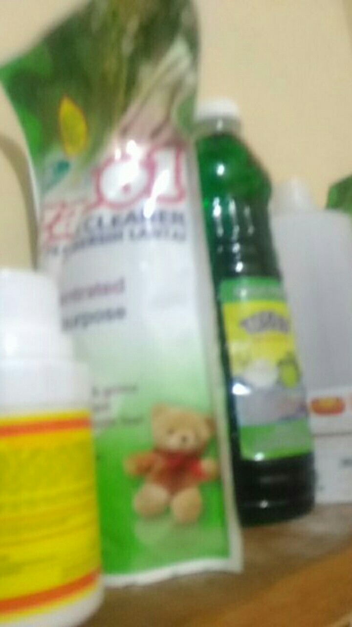 Yuri Aganol Floor Cleaner Morning Fresh With Lemon Grass 630 Ml