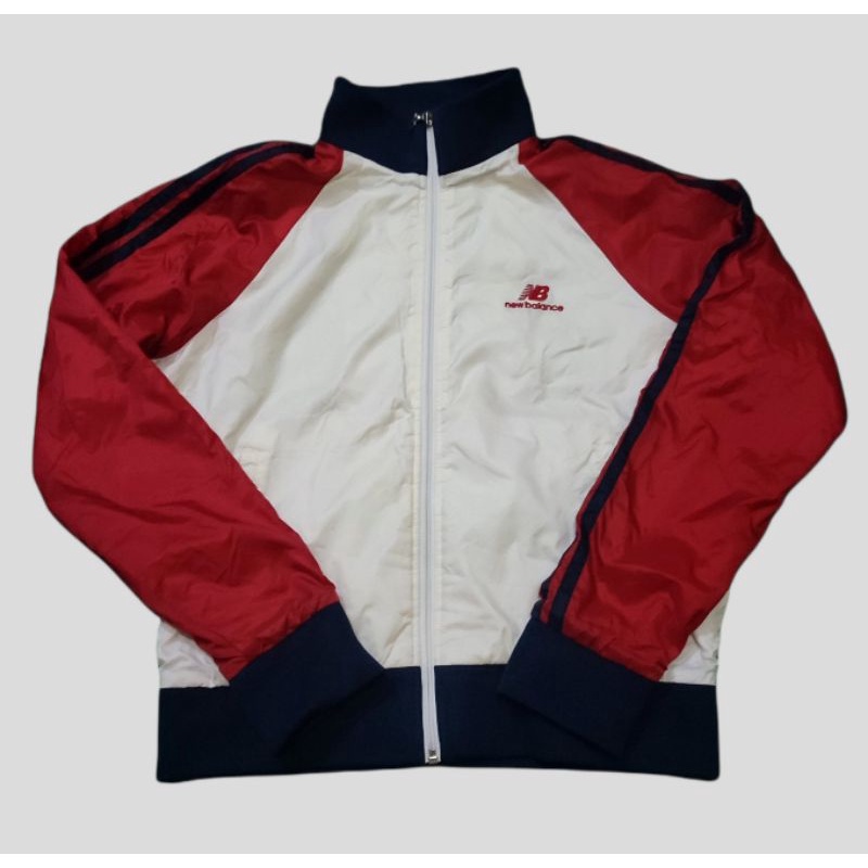 Jaket new balance second original