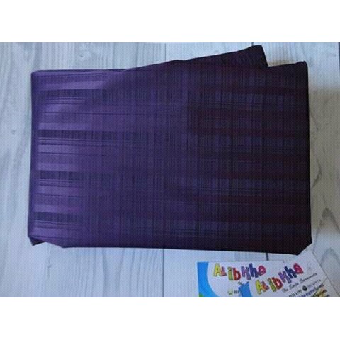 Sprei Waterproof uk 180x200 Kotak Ungu