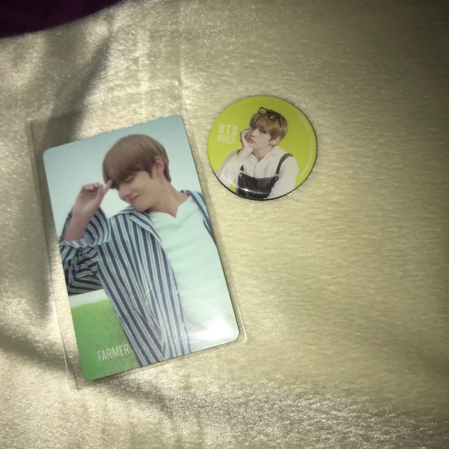 bts World Limited Edition pc and Magnet v (taehyung)