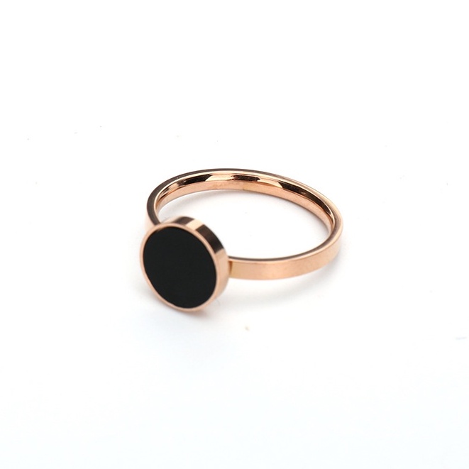 Cincin minimalis bulat hitam polos titanium anti karat
