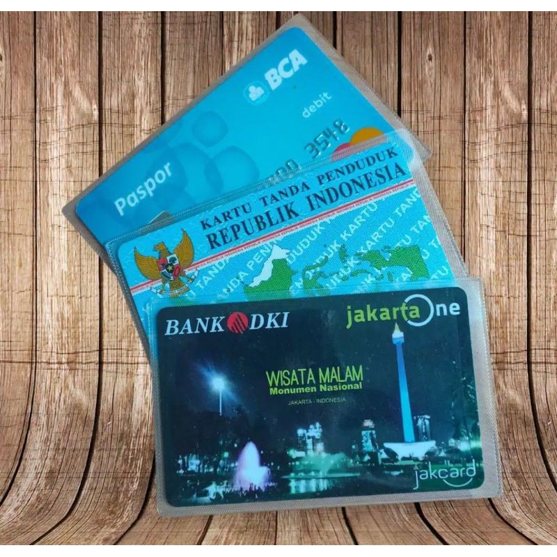 

LYSASHOP - 10Lembar SAMPUL KARTU BENING SEGIEMPAT PELINDUNG PENGAMAN ATM KTP SIM SARUNG
