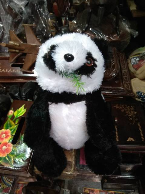 (BISA COD) BONEKA PANDA MAKAN RUMPUT WARNA HITAM PUTIH 50x30 cm - MAINAN ANAK - KADO ULANG TAHUN