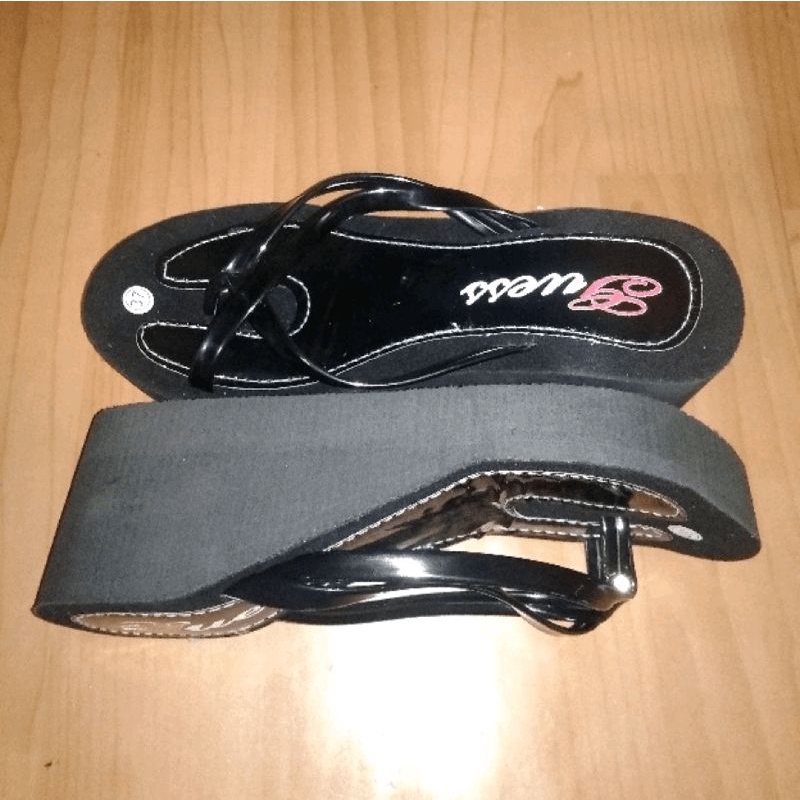 Sandal Wanita Sendal Wedges Manohara Tinggi 65 mm