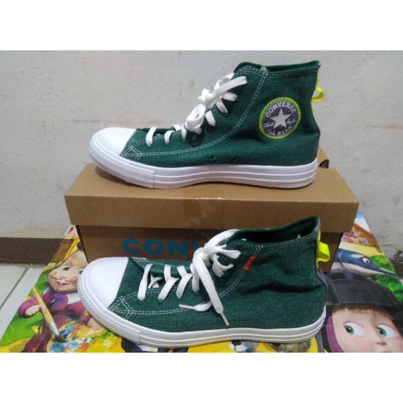Converse CTAS High Midnight Clover / Lemon Venom-White Original