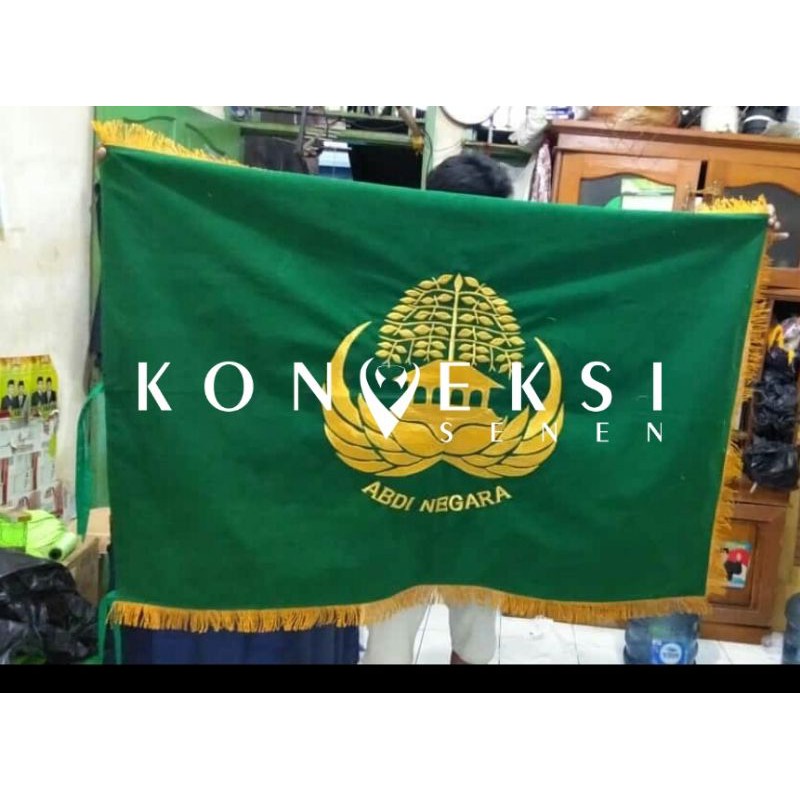 bendera pataka custom logo sendiri uk 95 x 135 cm