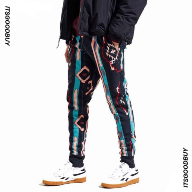 Champion X Urban Outfitters Reverse Weave Southwestern Jogger Pants Black