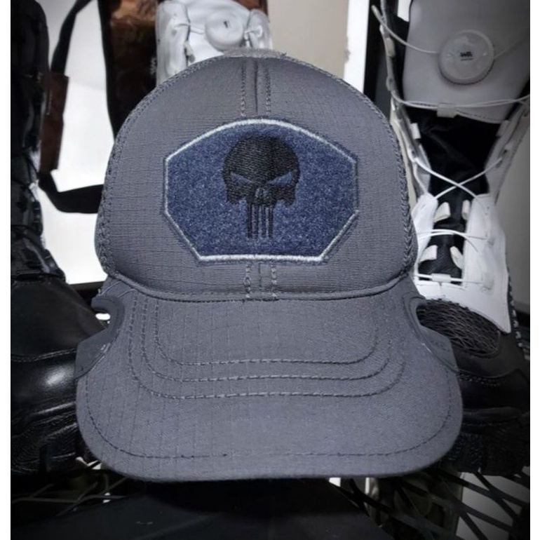 TOPI TACTICAL PUNISHER/ TOPI TACTICAL ARMY. TOPI COAK