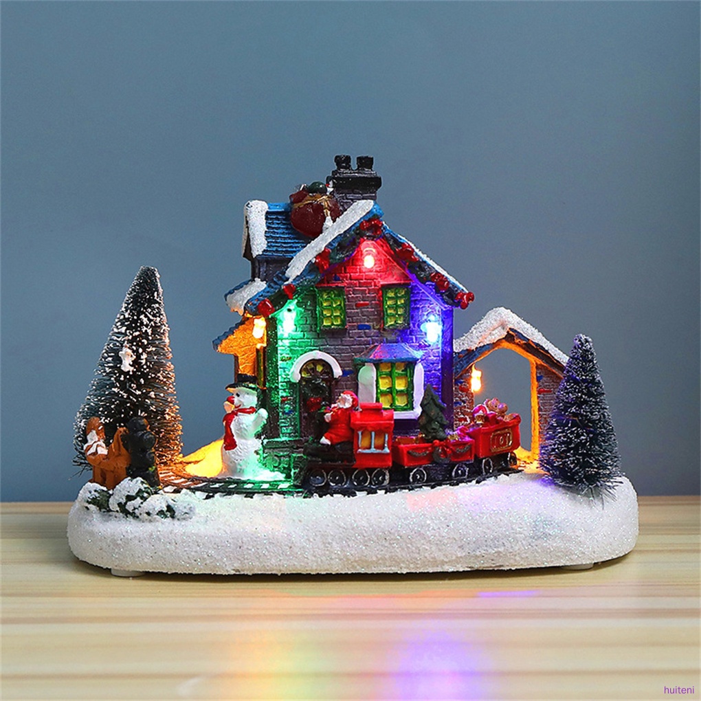 Ornamen Rumah Desa Salju Bahan Resin Dengan Lampu Led Luminous Untuk Dekorasi Pohon Natal