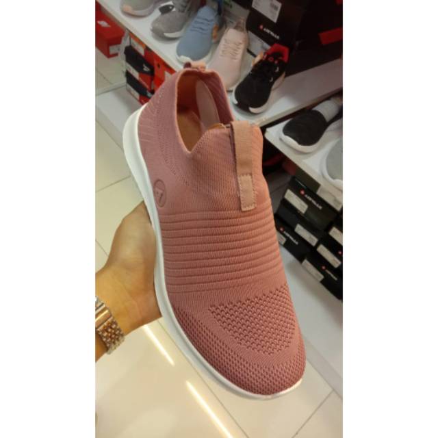 Sepatu Wanita Airwalk Slip On BNIB