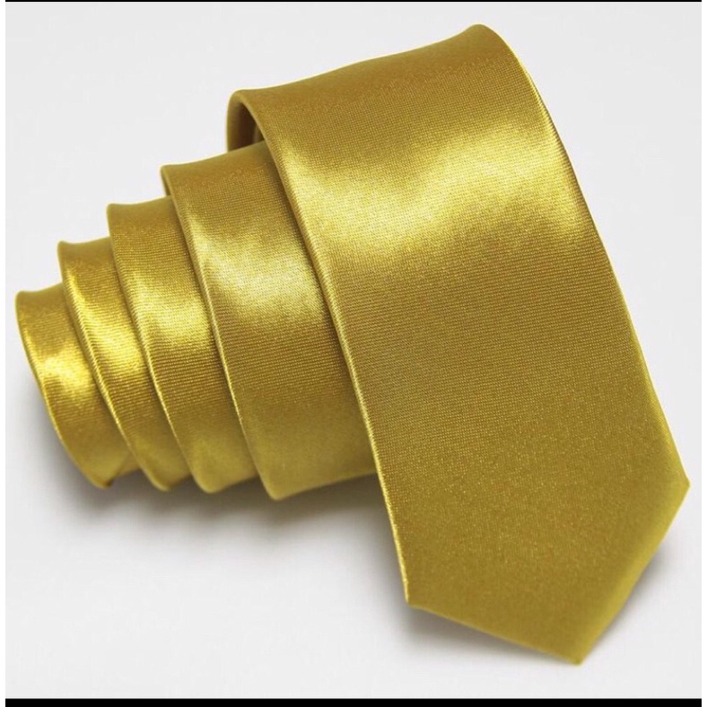 Preloved Dasi warna Gold /emas