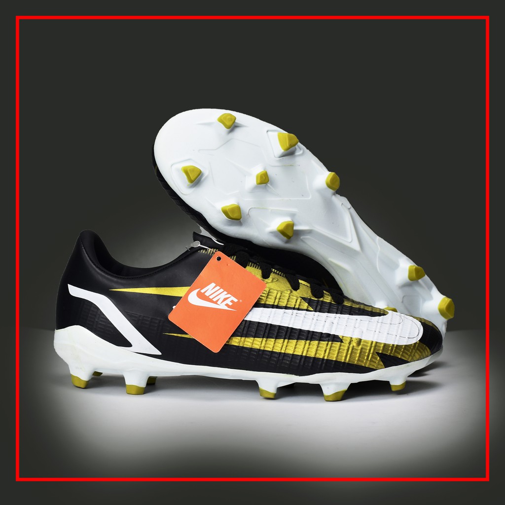 sepatu bola olahraga specs sepatu bola pria original sepatu pria import