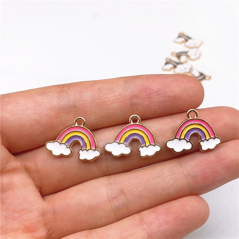 4 Pcs Gantungan Kunci Enamel Bentuk Pelangi Bahan Alloy Untuk Wanita