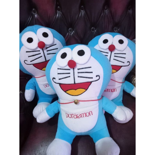 boneka Doraemon ukuran XL