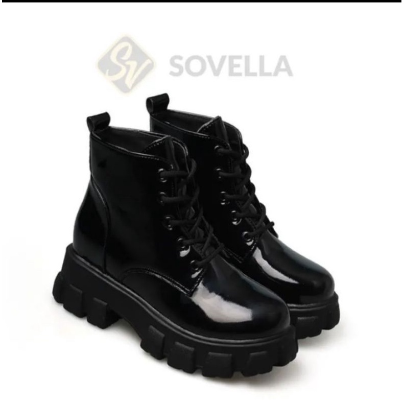 Sepatu Sovella