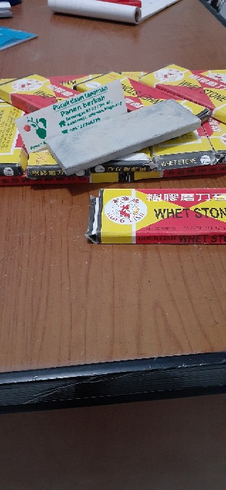 Batu Asah Halus 12cm Gold Fish / Sharpening Whet Stone