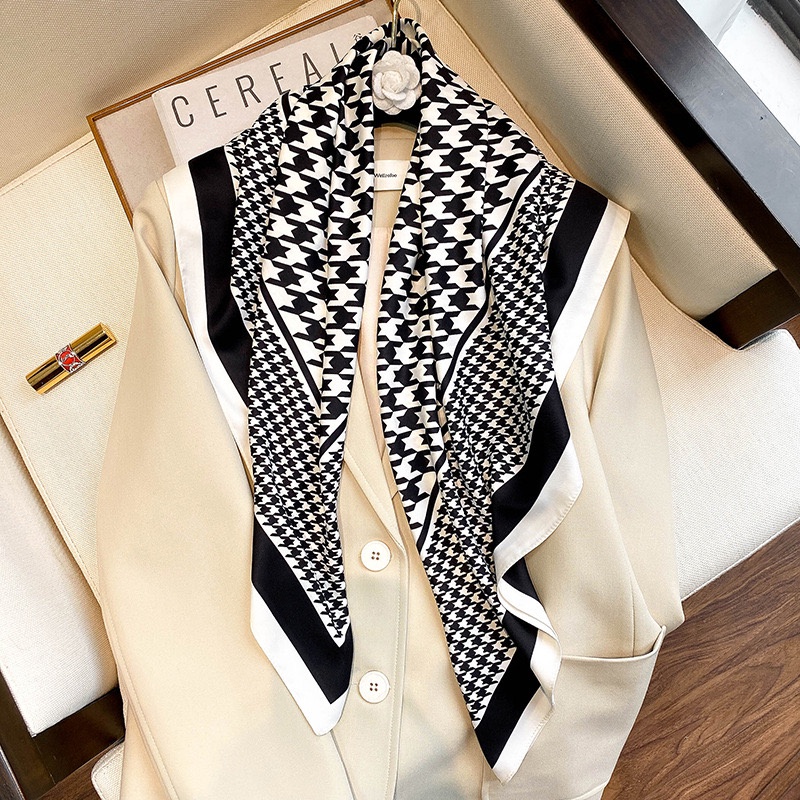 DELLILAH Scarf Motif Houndstooth Import High Quality Halus