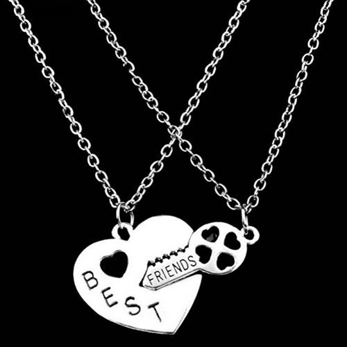 2 Pcs / Set Cinta Hati Kunci Surat BFF Best Friend Diukir Kalung Hadiah